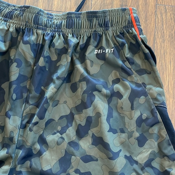 Nike camouflage basketball men short - Picture 5 of 6
